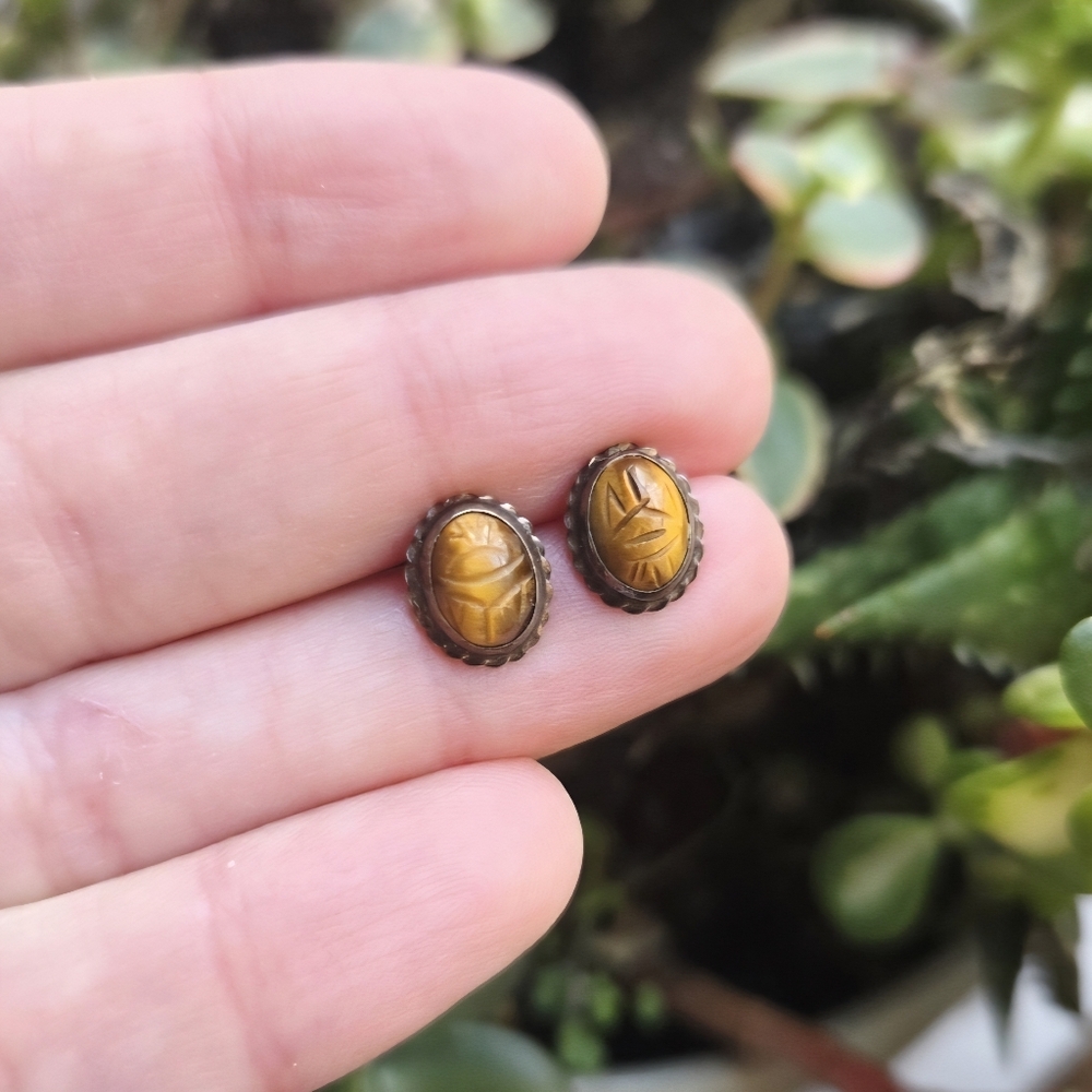 Vintage Dainty Tiger's Eye Egyptian Scarab Beetle Stud Earrings